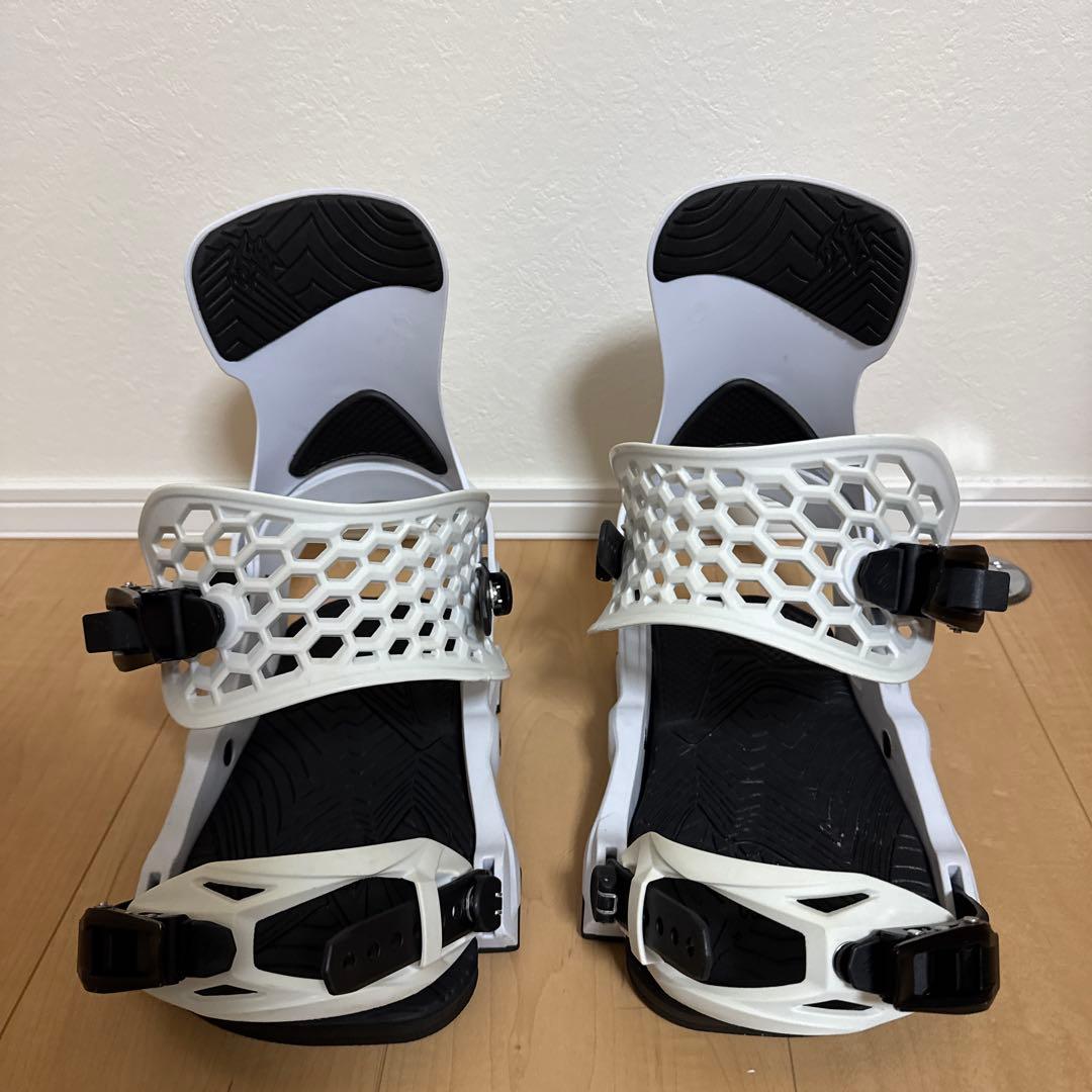 JONES スノーボードビンディング ホワイト Mサイズ - メルカリ