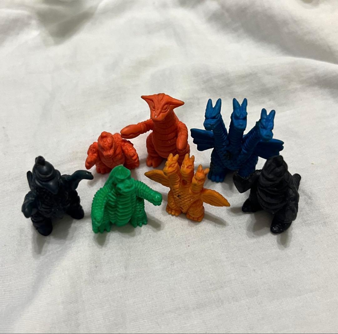 ゴジラ消しゴム 7体セット - メルカリ