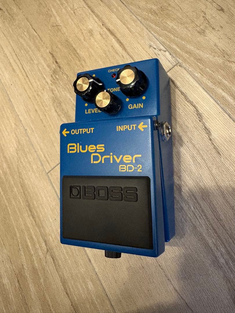 BOSS BD-2 Blues D 室内使用 美品 マジックテープなし 簡単操作♪シールド不要で快適演奏】 BOSS BD-2 Blues Driver + LGW-01