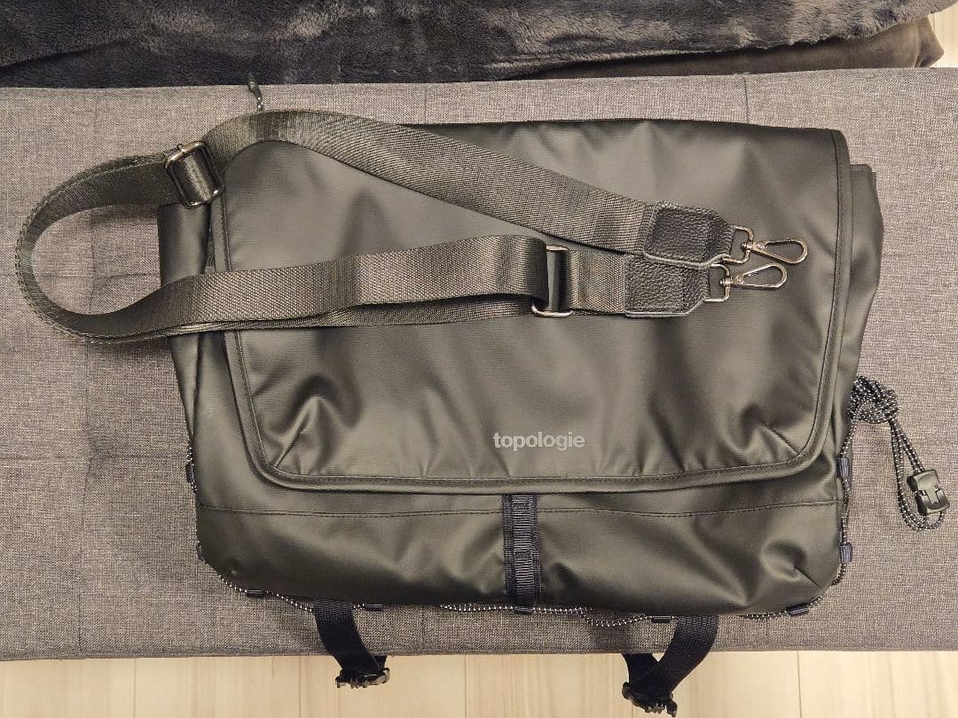 【美品】トポロジー Messenger Sacoche Large Messenger Sacoche Large メッセンジャーサコッシュラージ 【バッグ