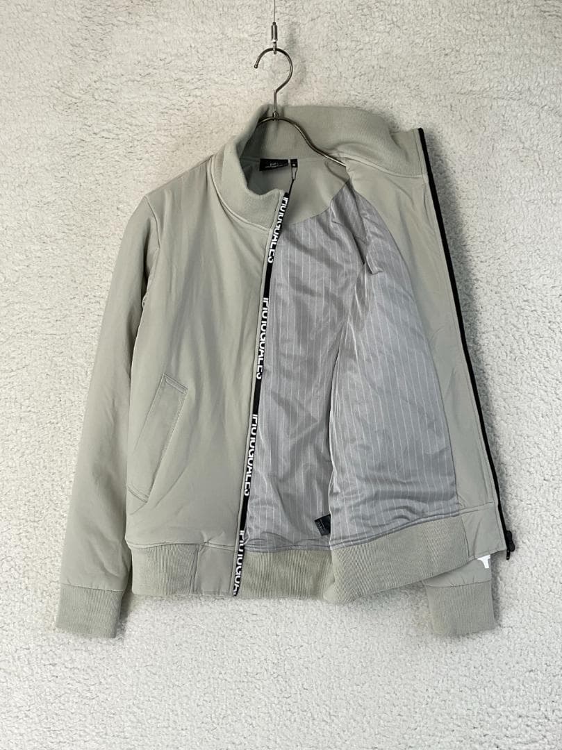 未使用】1PIU1UGUALE3 パデッドジップブルゾン サイズ3 - メルカリ