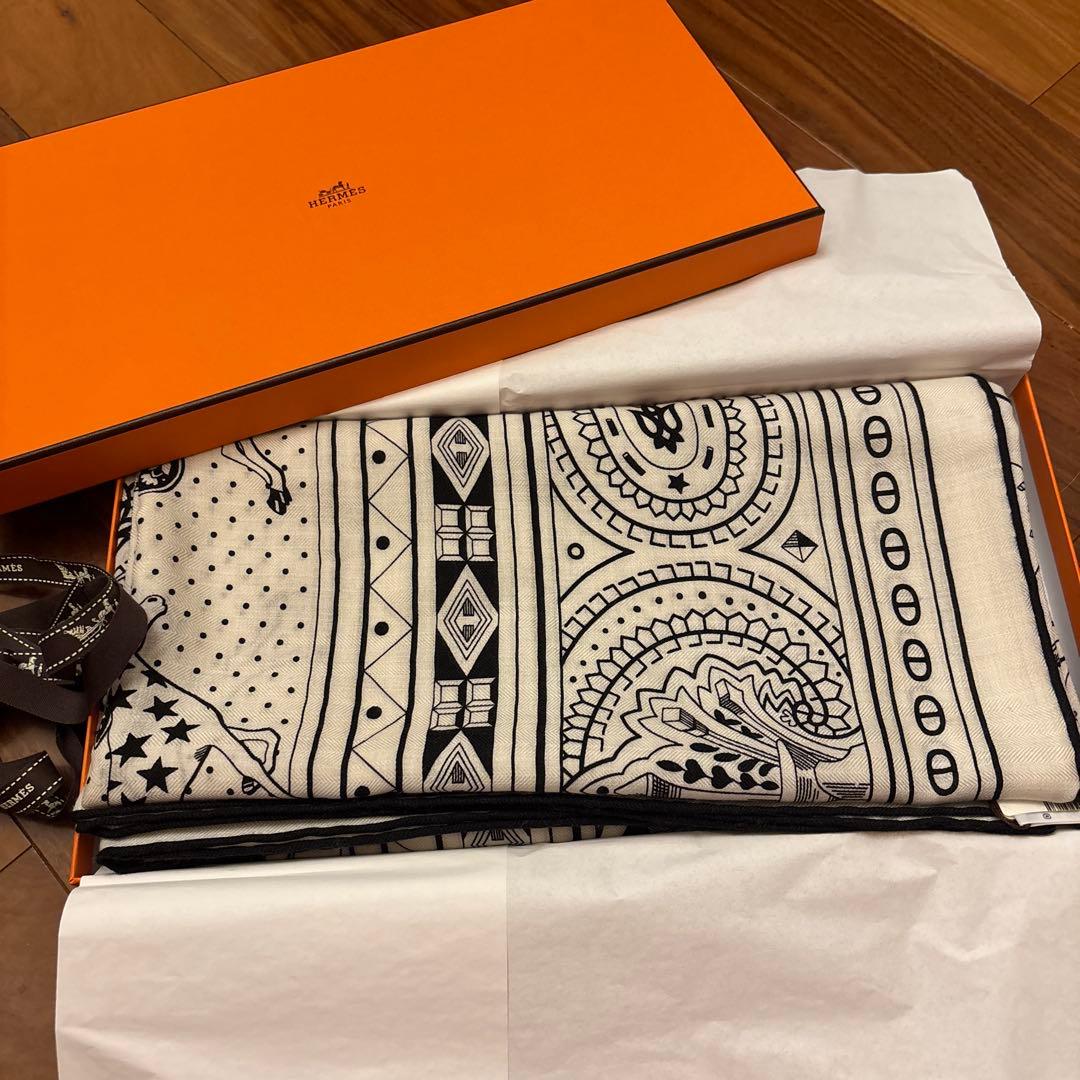 新品未使用　エルメスカシミヤシルク　野村大輔氏デザイン《シュバル・ドゥ・クール》