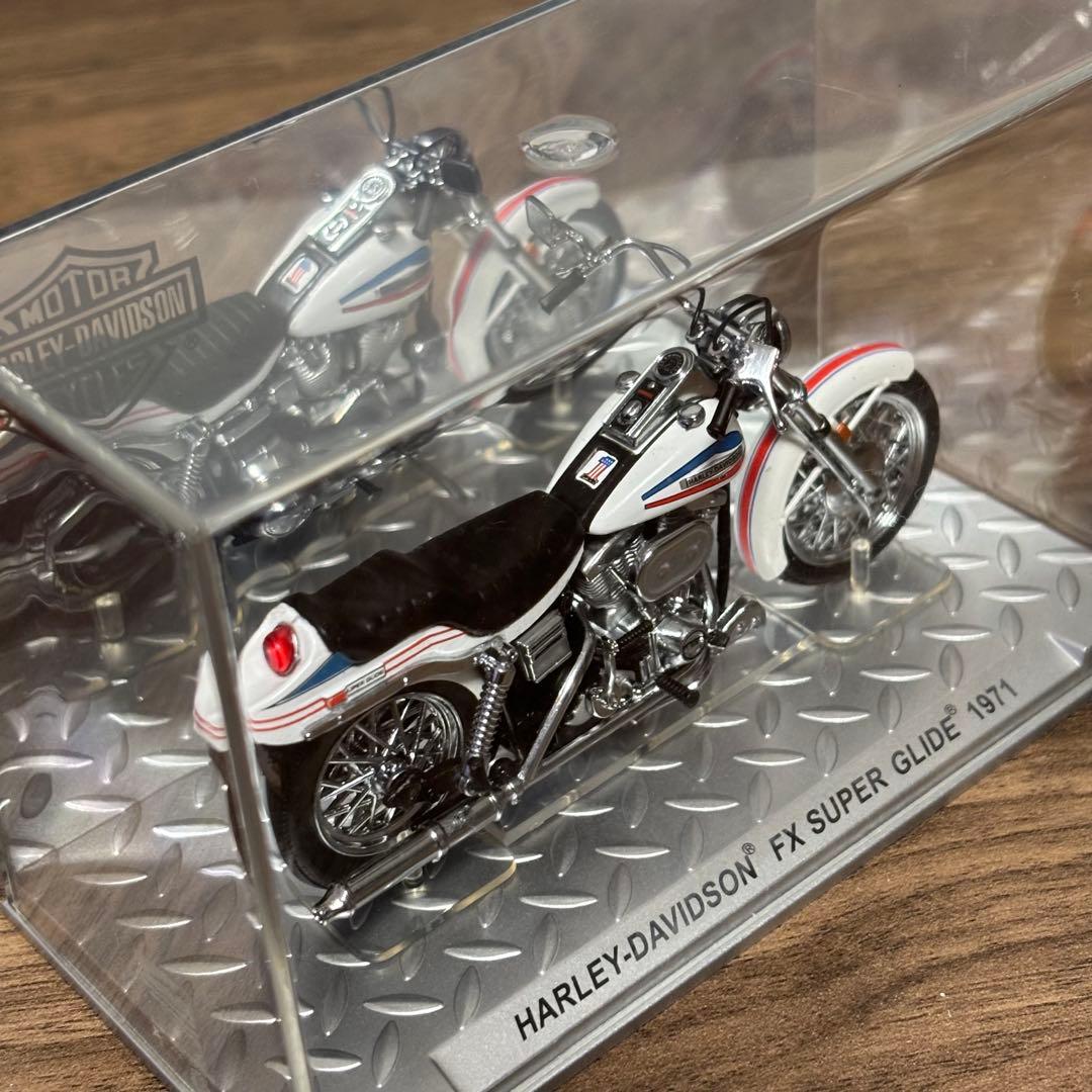 ⭐️デアゴスティーニ　ハーレーダビッドソン 1/24 12台 専用ショーケース付き