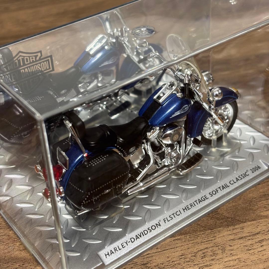 ⭐️デアゴスティーニ　ハーレーダビッドソン 1/24 12台 専用ショーケース付き