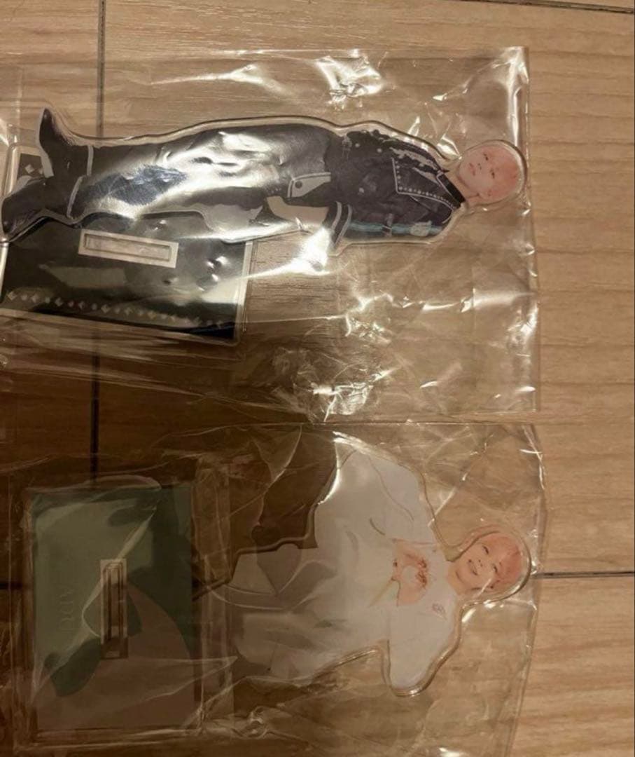 パンダドラゴン あづ アクリルスタンド - メルカリ