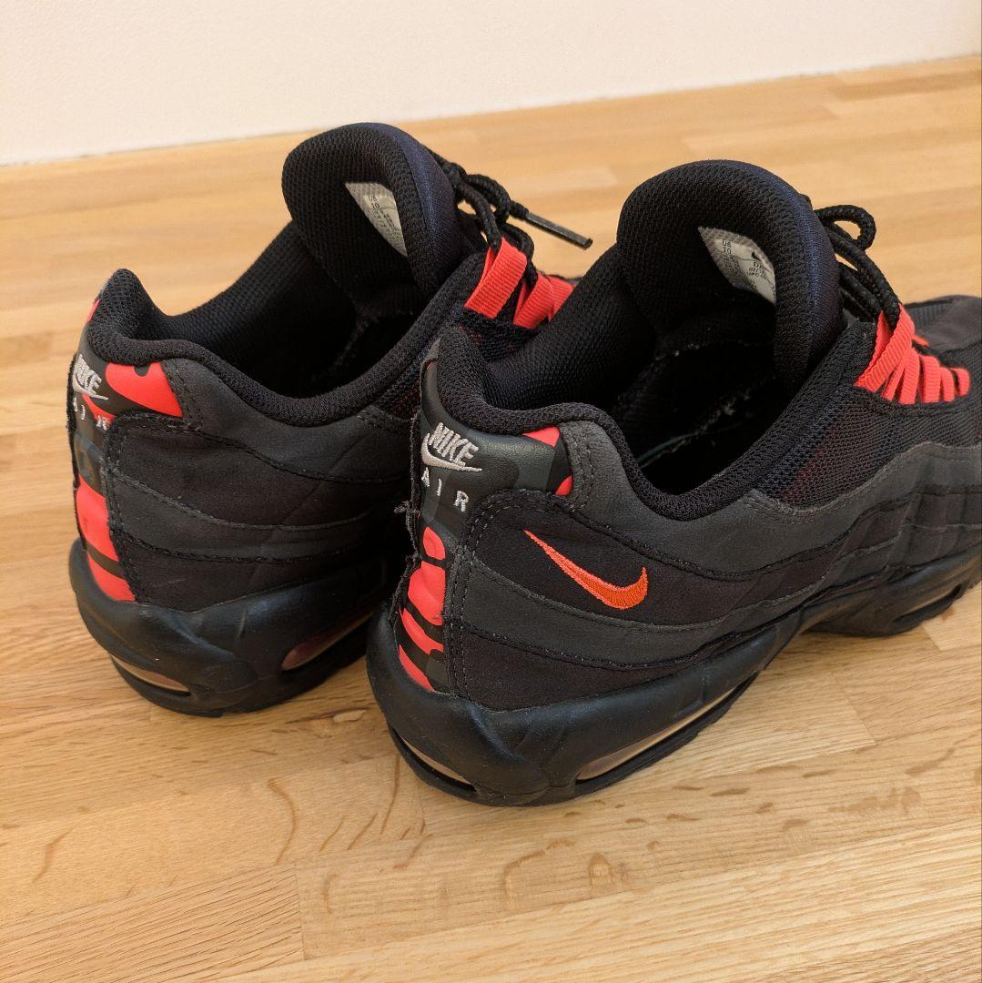 NIKEナイキ エアマックス95 ブラック レーザークリムゾン 27.5cm