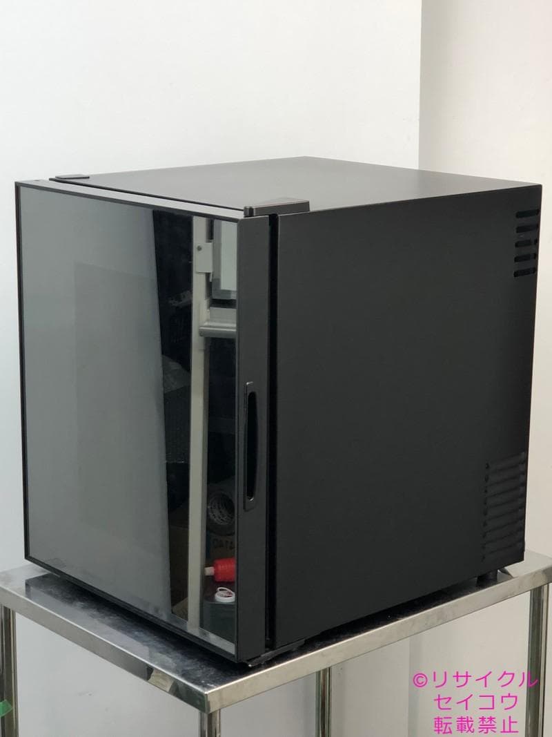 Avanti 小型クーラー 34L 2501261802