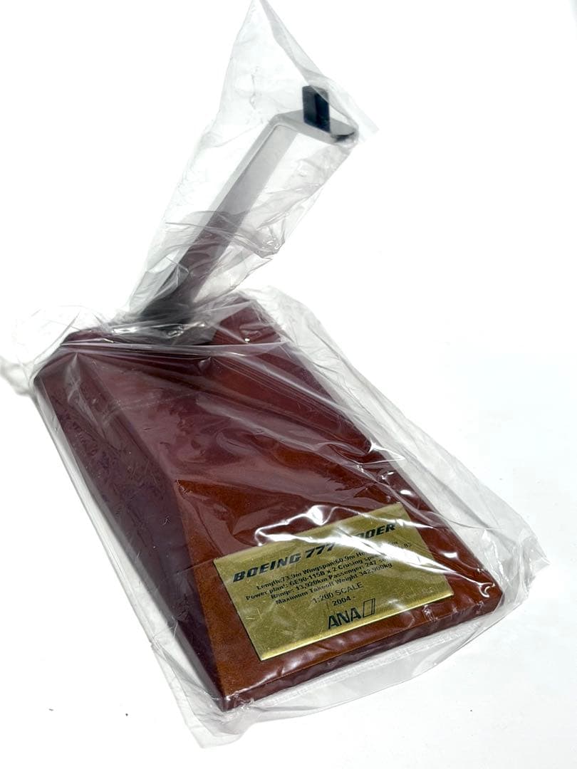 全日空商事 1/200 B777-300ER ANA NH20013