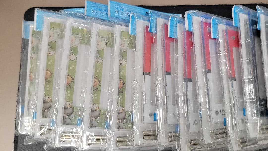 ポケモンカード　ディスプレイフレーム　新品未開封　20個セット