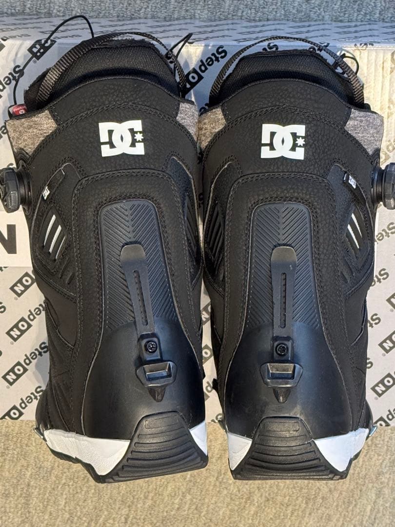 ぺ*様 美品 STEP ON DC JUDGE 26.0cm ディーシー ジャッ