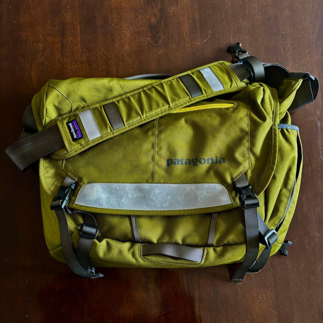 [patagonia] パタゴニアメッセンジャーバッグ 15L レア・美品 レア・廃番人気モデル‼️パタゴニア ハーフ・マス メッセンジャー
