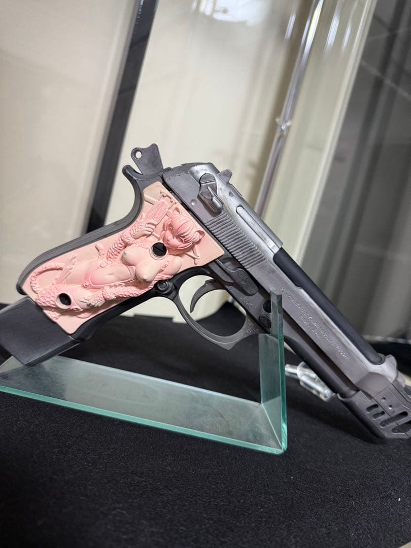 r*o様 モデルガン東京マルイベレッタM92F フル塗装