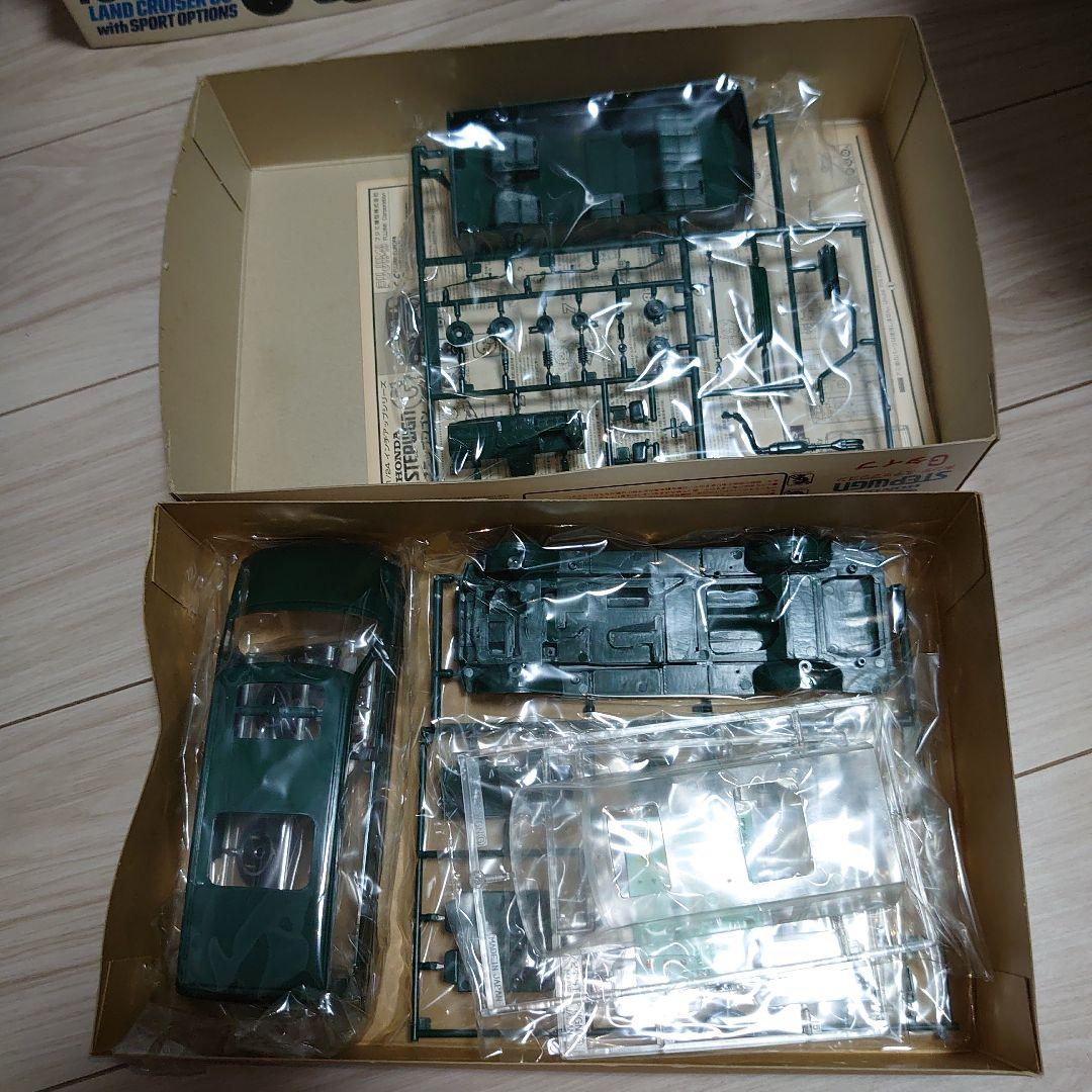 1/24 プラモデル7台まとめ売り　ランドクルーザー　ハイエース　ステップワゴン