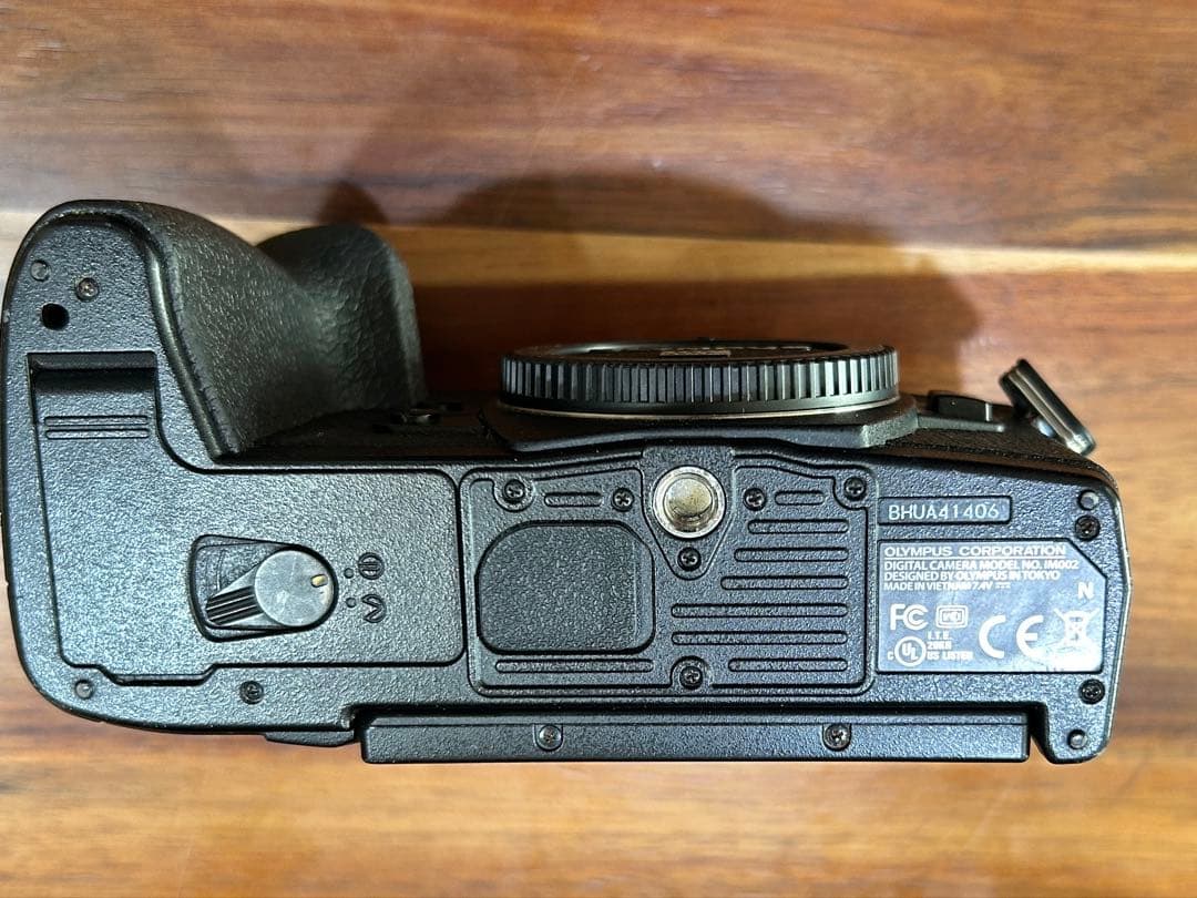 中古⭐︎OLYMPUS　ミラーレス一眼カメラ　OM -D E-M1 markII