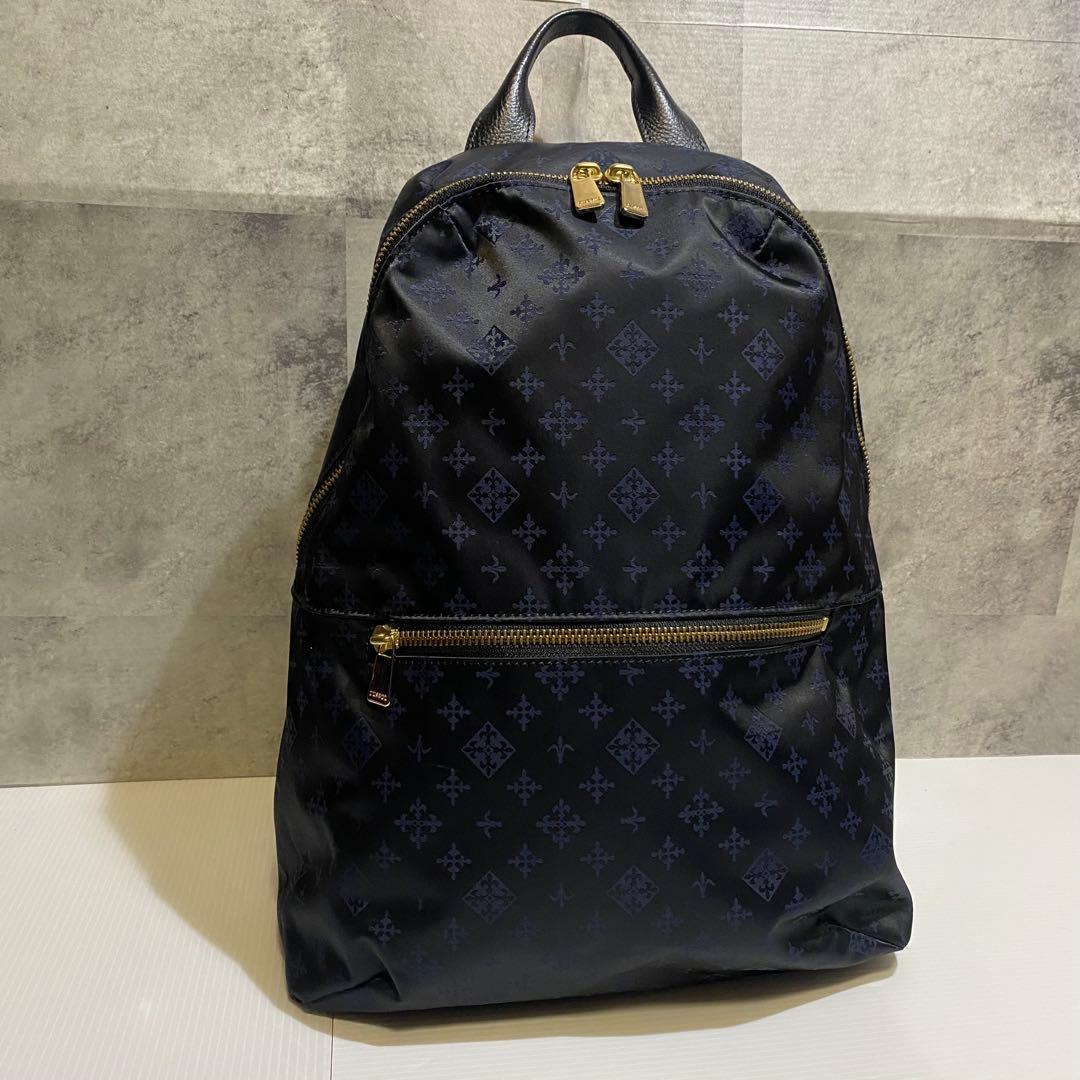 未使用級】russet ナイロンリュック ネイビー A4対応の通販はau PAY