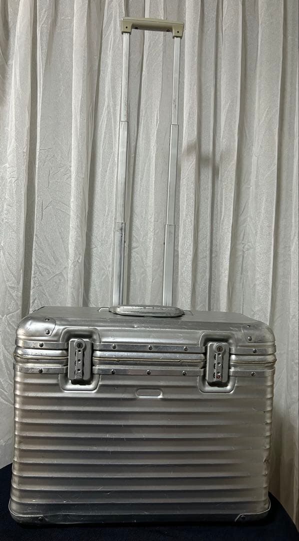 リモワ パイロット トロリー 2輪 - メルカリ