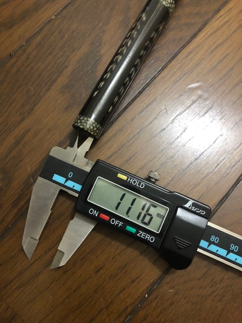 ヘラブナ杜松芳玉の柄