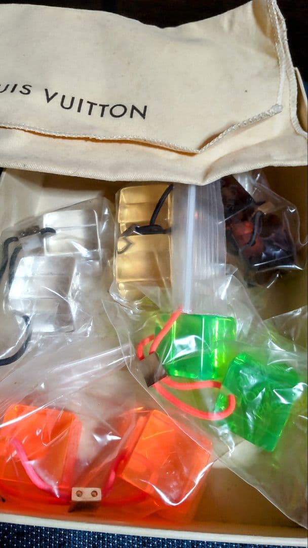 ♥正規品ルイヴィトン♥ 激レア♥☘️正規品キューブ ヘアゴム☘️5点セット 楽天市場】LOUIS VUITTON ルイ ヴィトン ヘアキューブ アンク