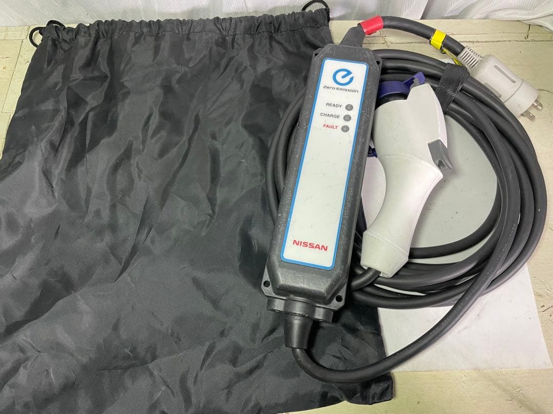 日産　リーフ　充電ケーブル　3NK5E 送料無料 日産リーフ充電ケーブル3NK5E 7 5m ②｜Yahoo!フリマ（旧