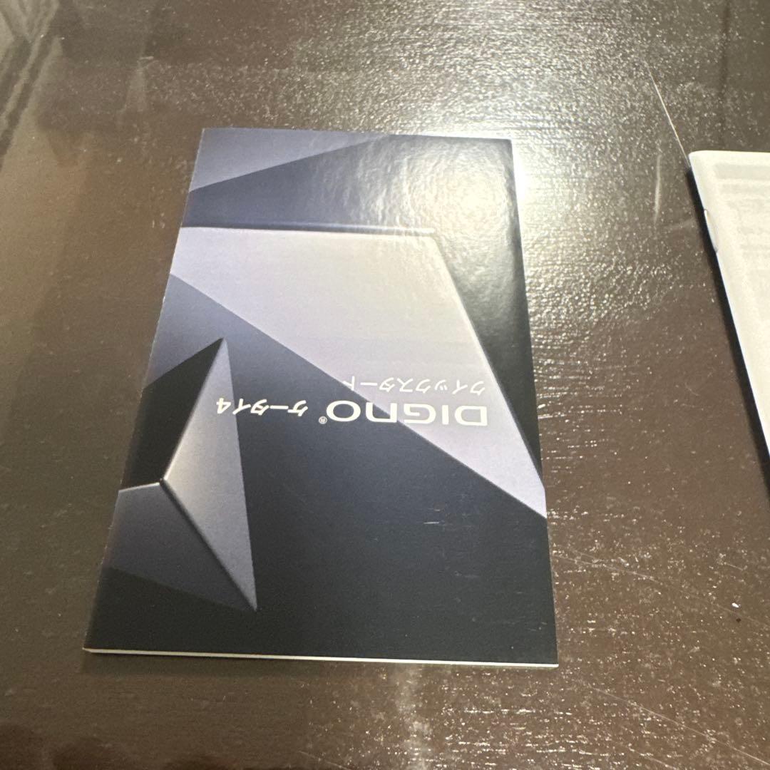 傷もなく美品です