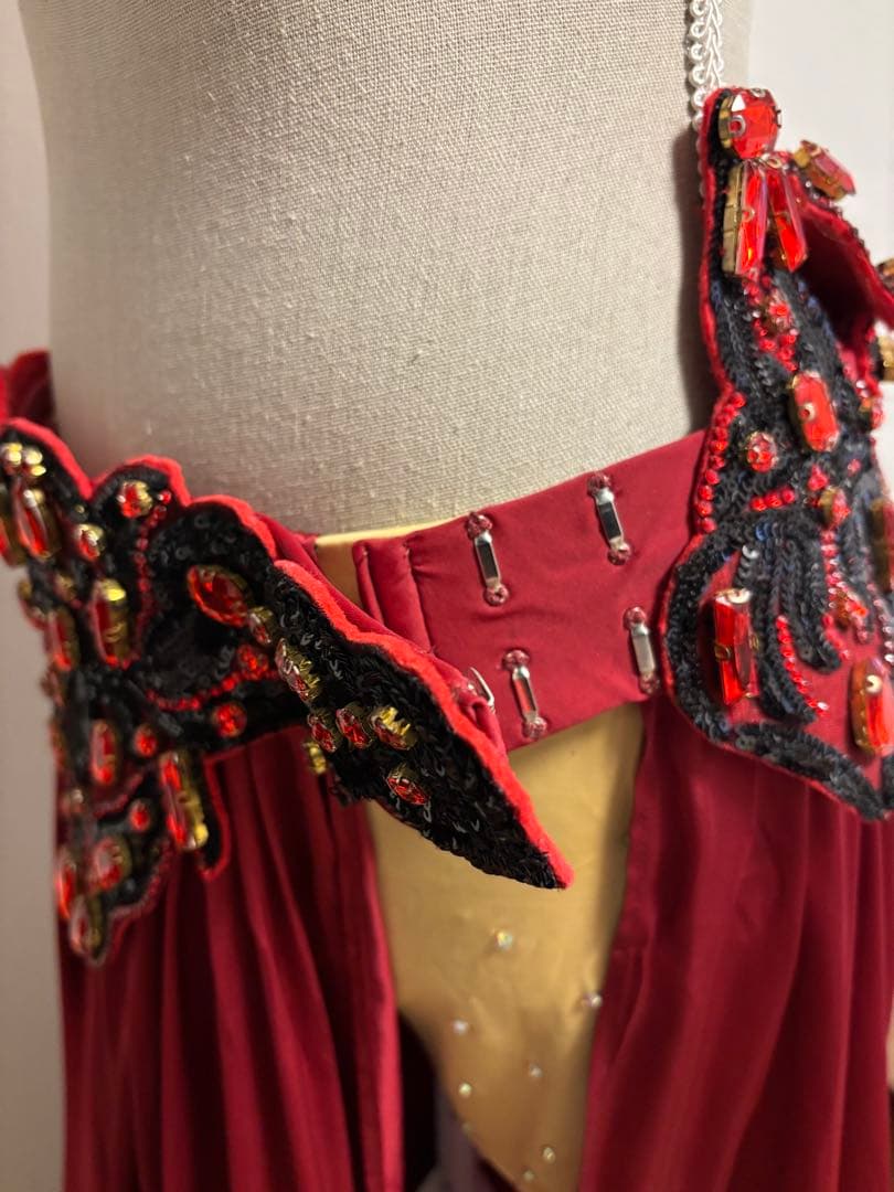 bbb様専用＊エジプト製＊ベリーダンス 衣装セットアップ (赤と黒