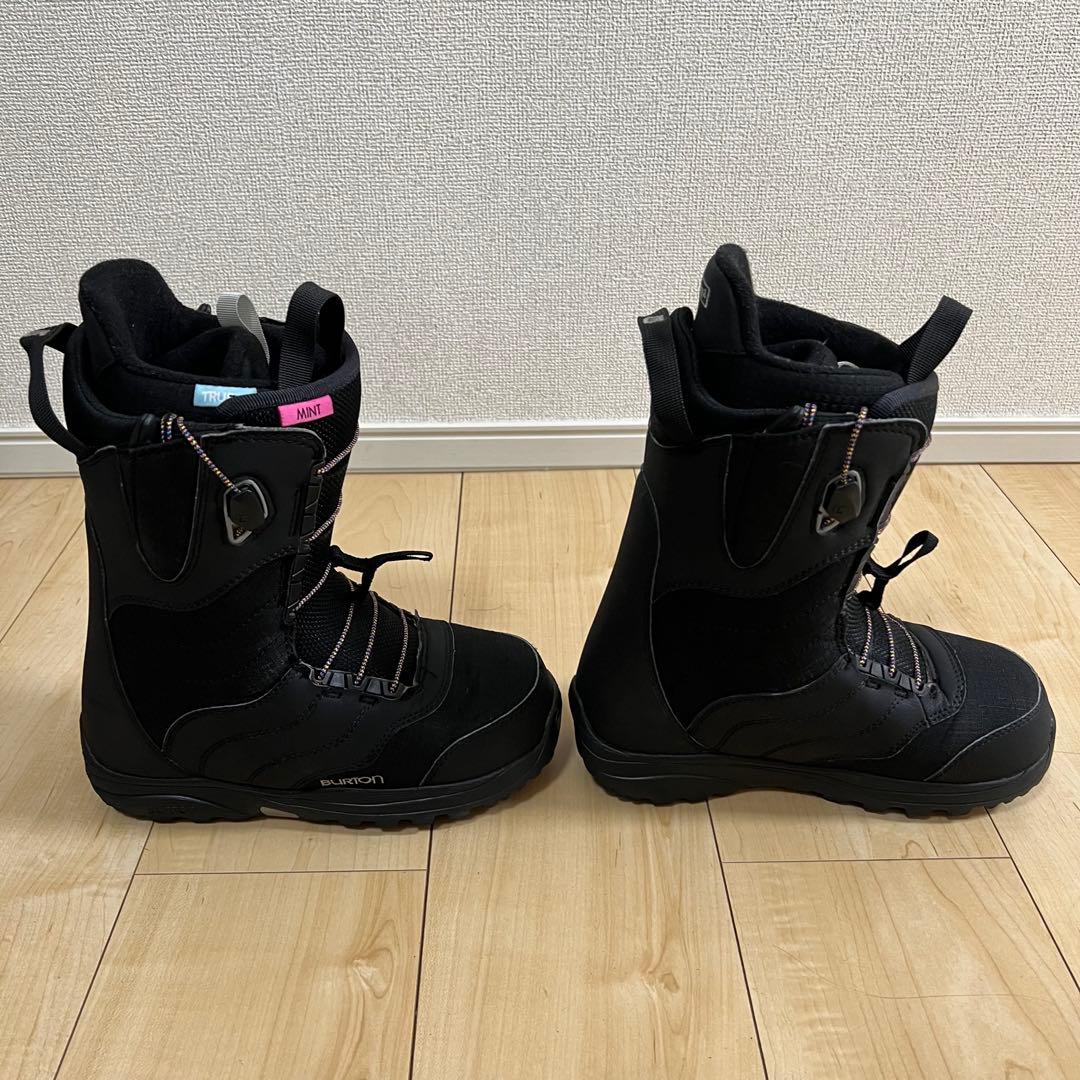 【美品_即日発送】BURTON スノボMINT-ASIAN FIT 22.0cm