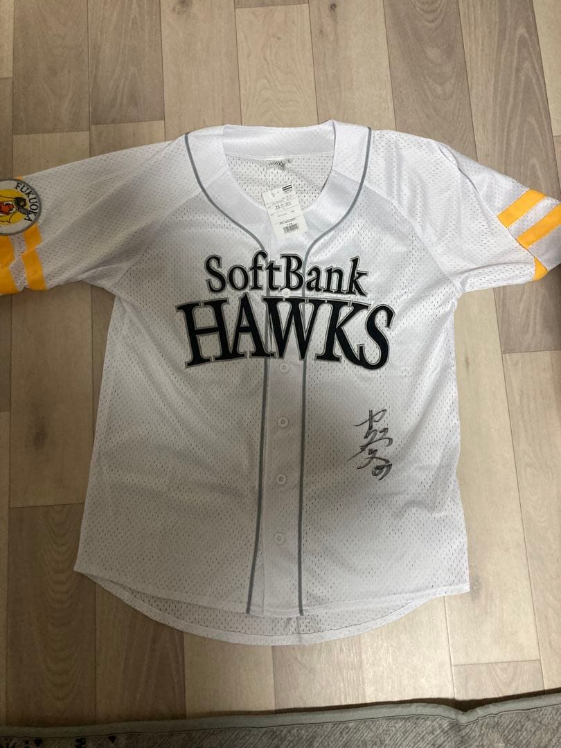 SoftBank Hawks ユニフォーム 緒方理貢 57直筆サイン入り - メルカリ