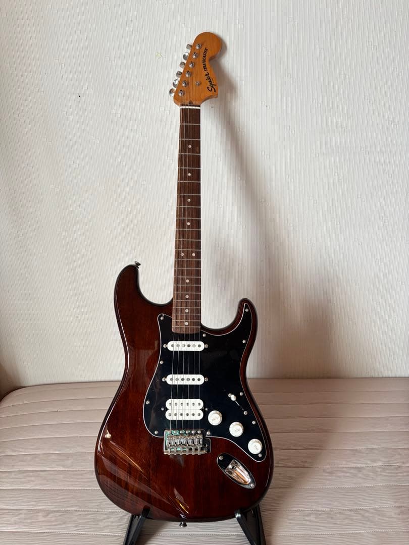 ギター Squier by Fender Classic Vibe '70s HSS Amazon.com: Squier Classic Vibe 70s Stratocaster Electric Guitar