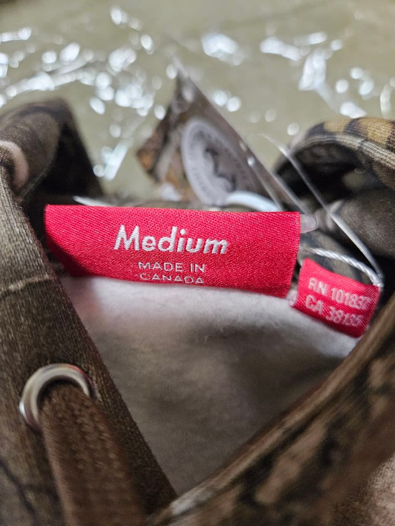 Supreme パーカー リアルツリー Mサイズ 2025FW - メルカリ