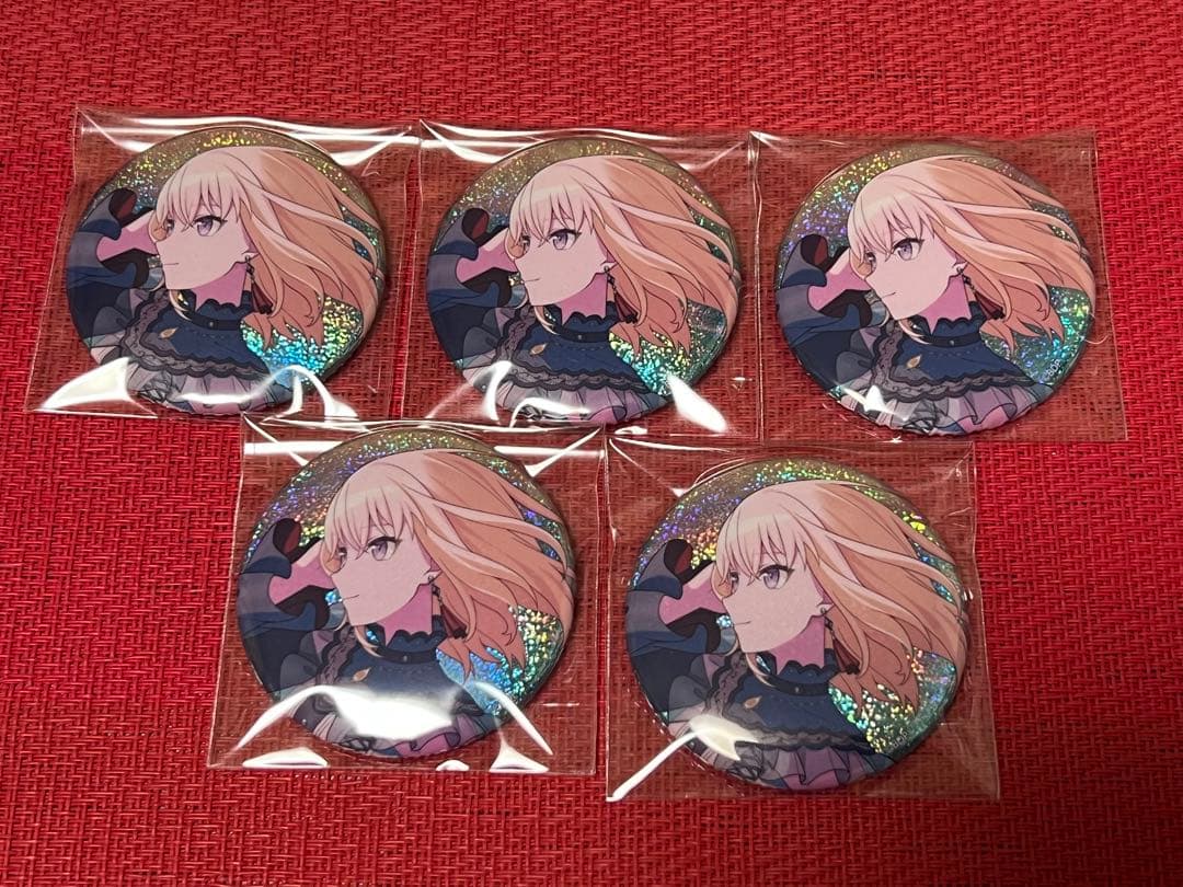 バンドリ10周年ライブ ドロリス 缶バッジ - メルカリ