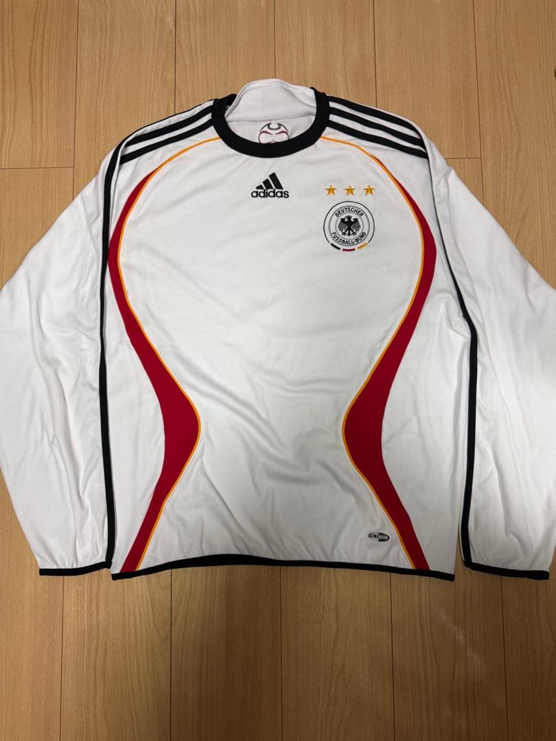 人気、希少】adidas ドイツ代表 長袖シャツ - メルカリ