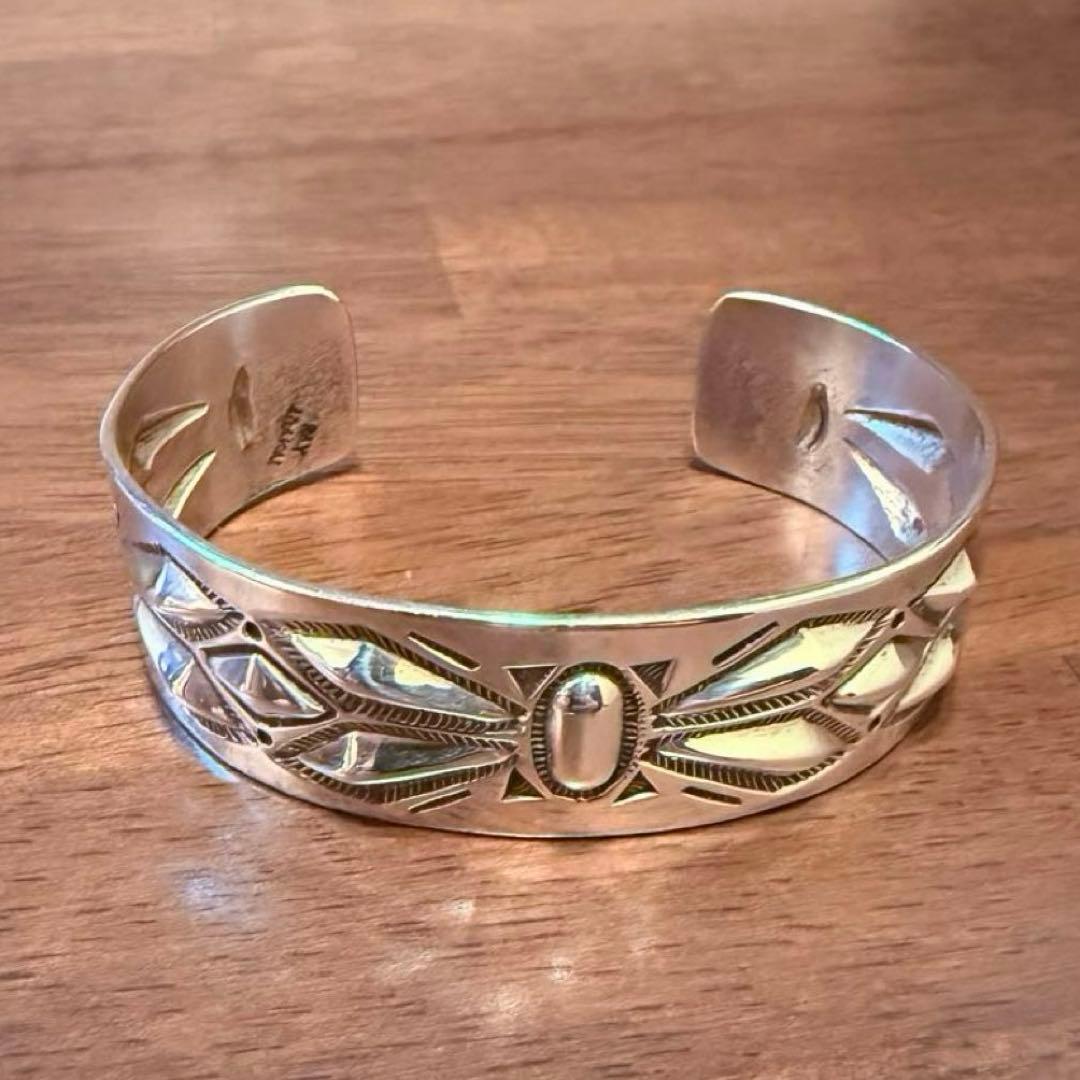 RAY ADAKAI レイアダカイ シルバーバングル - メルカリ