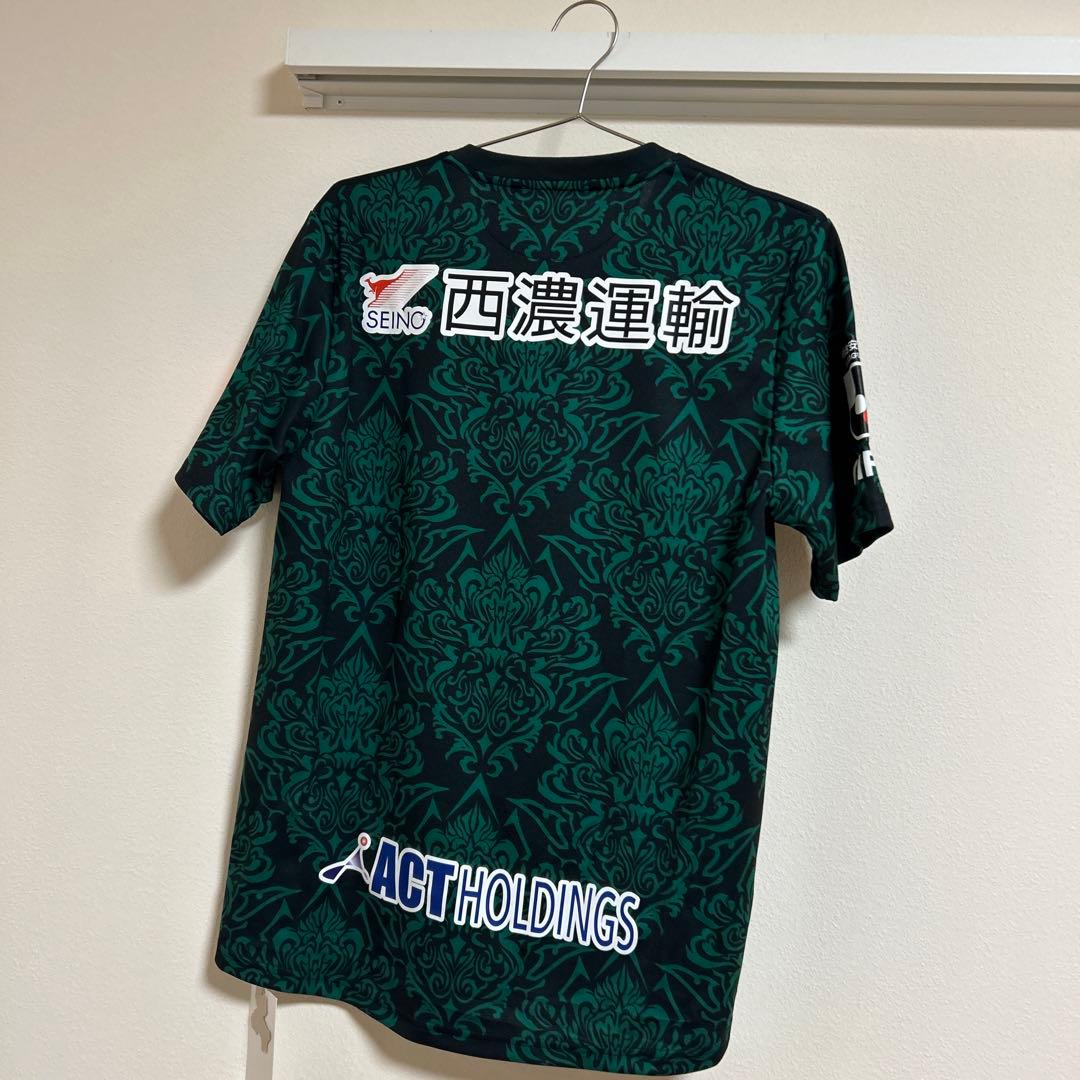 FC岐阜 2025オーセンティックユニフォームL サイン入りでです - メルカリ