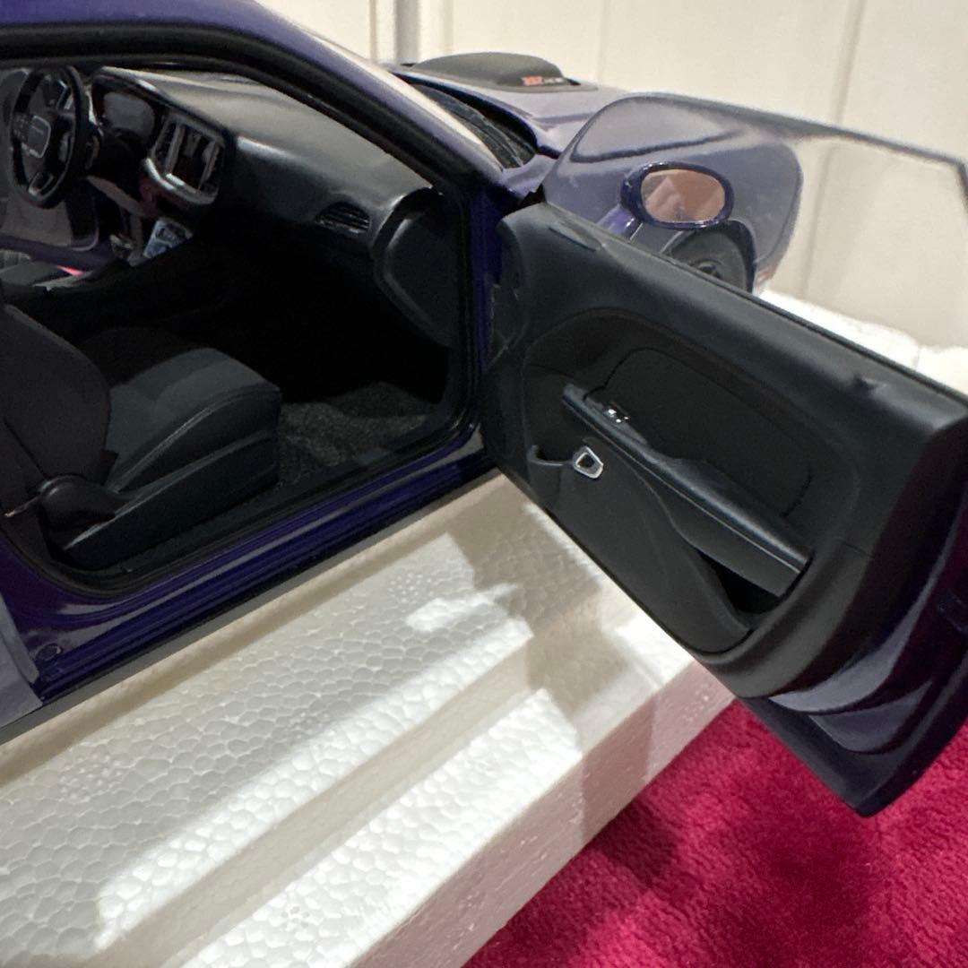 激レア1/18 ダッジ チャレンジャー HEMI スキャットパック シェイカー