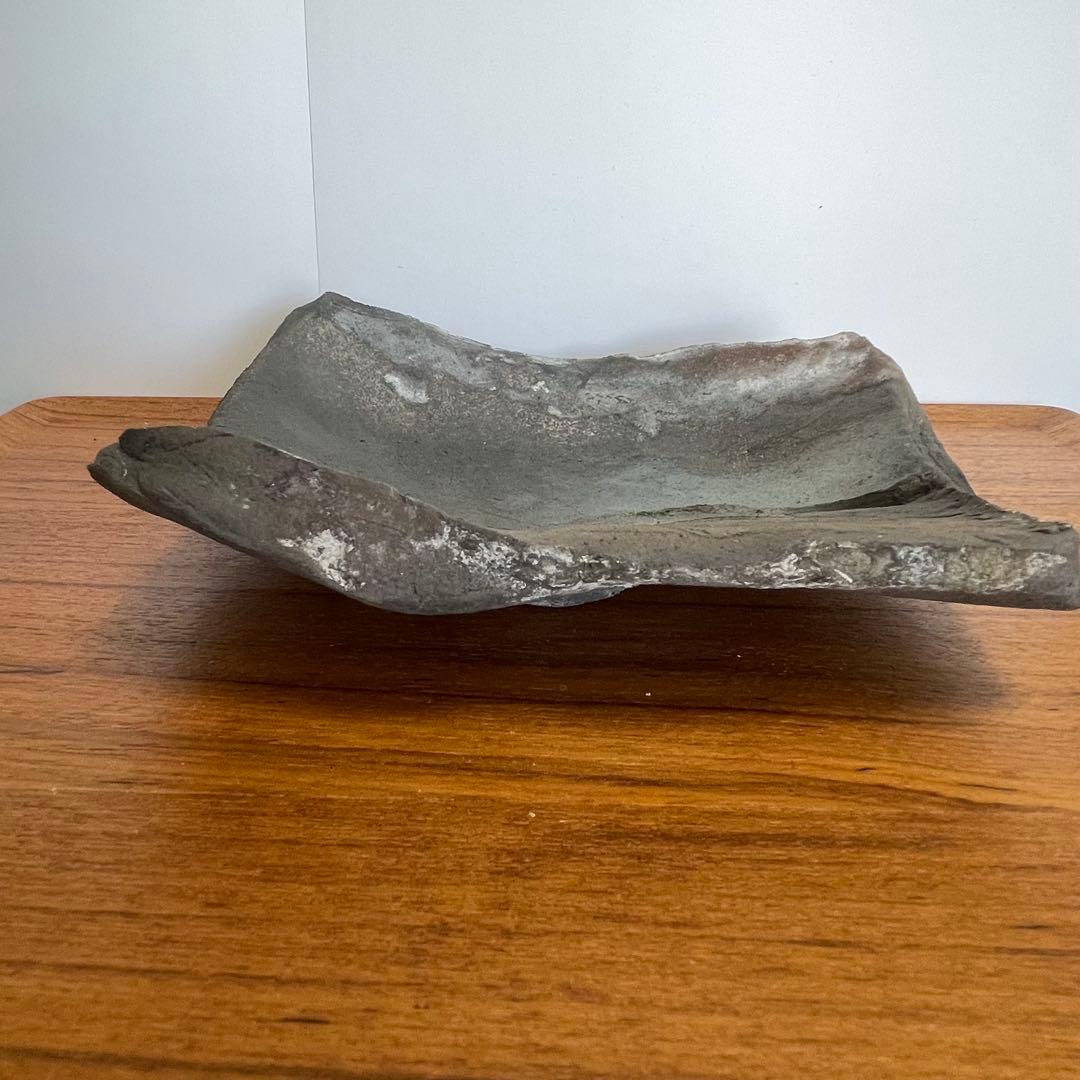 作家もの 真木孝成作 黒窯変角皿