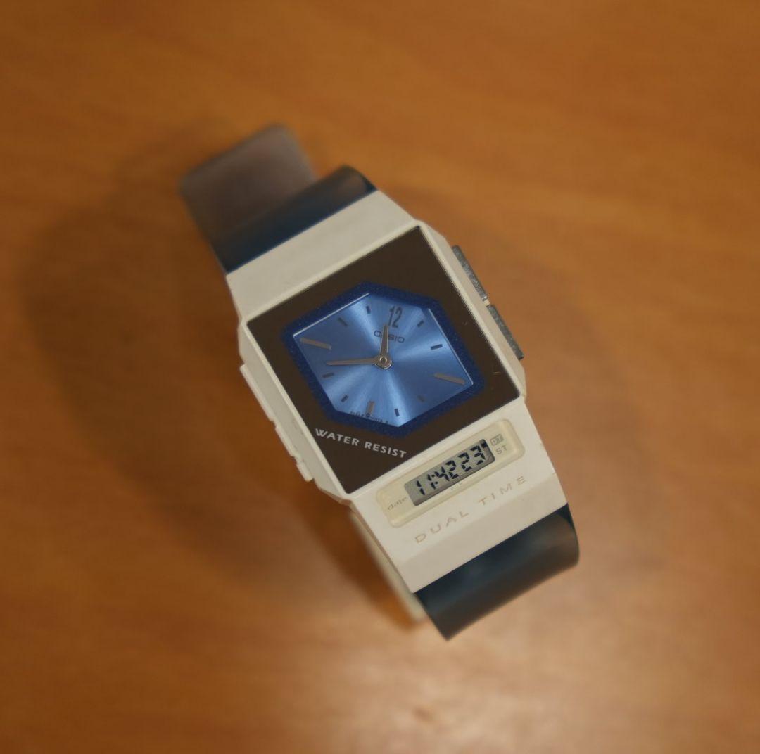 カシオ フィルムウォッチ ペラ ブルーベルト デジアナ - メルカリ