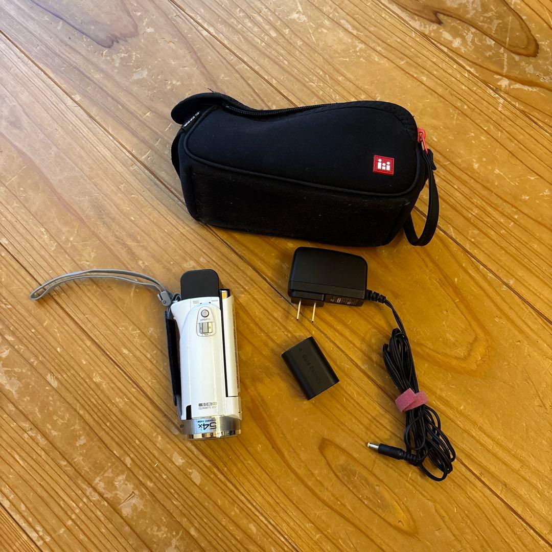 ビデオカメラJVC Everio GZ-E265-w 予備バッテリー付き JVC Everio GZ-E265-W [シルキーホワイト] 価格比較 - 価格.com