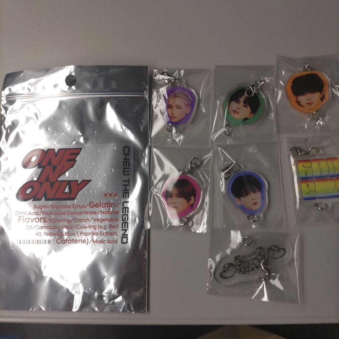 ONE N' ONLY ワンエン 全員お渡し会 チャーム 完品 - アイドル