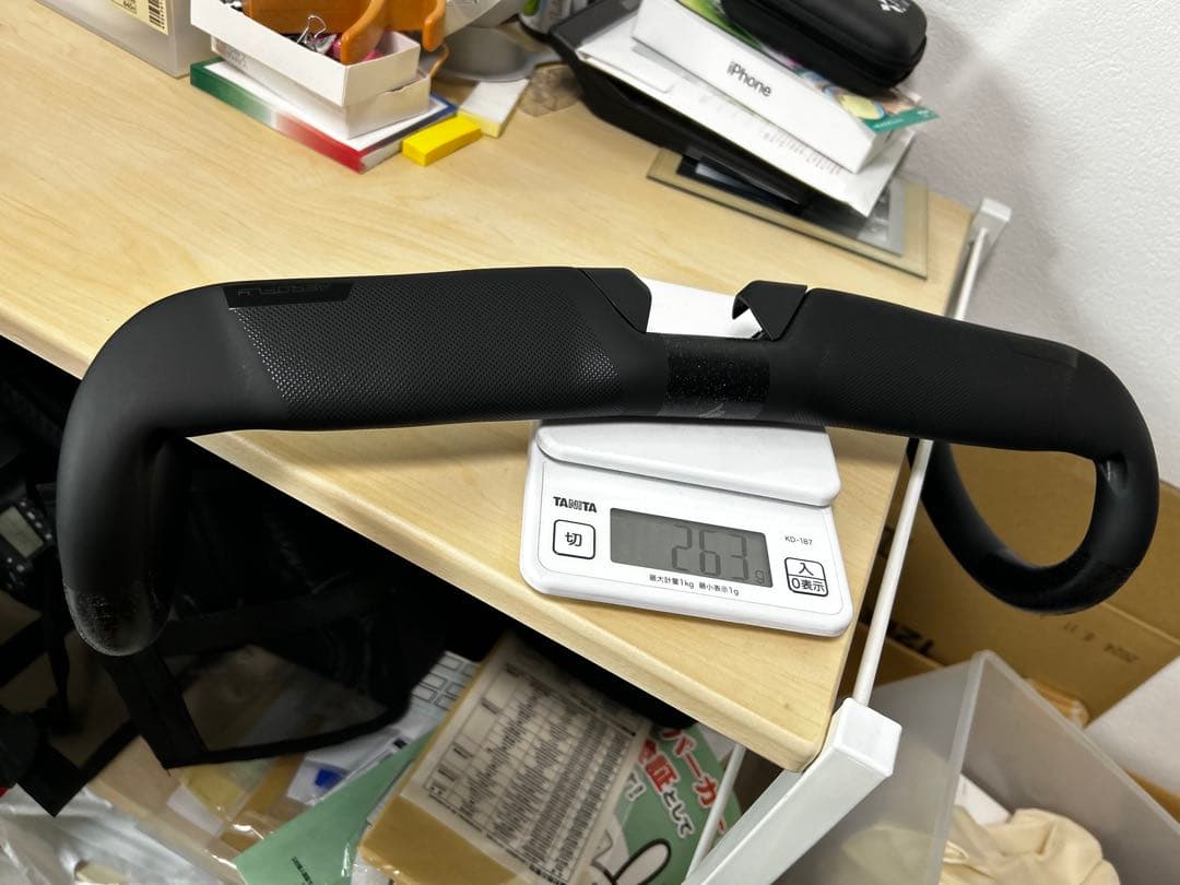 訳有新品 エアロフライ2風 ドロップハンドル カーボン ケーブル内装