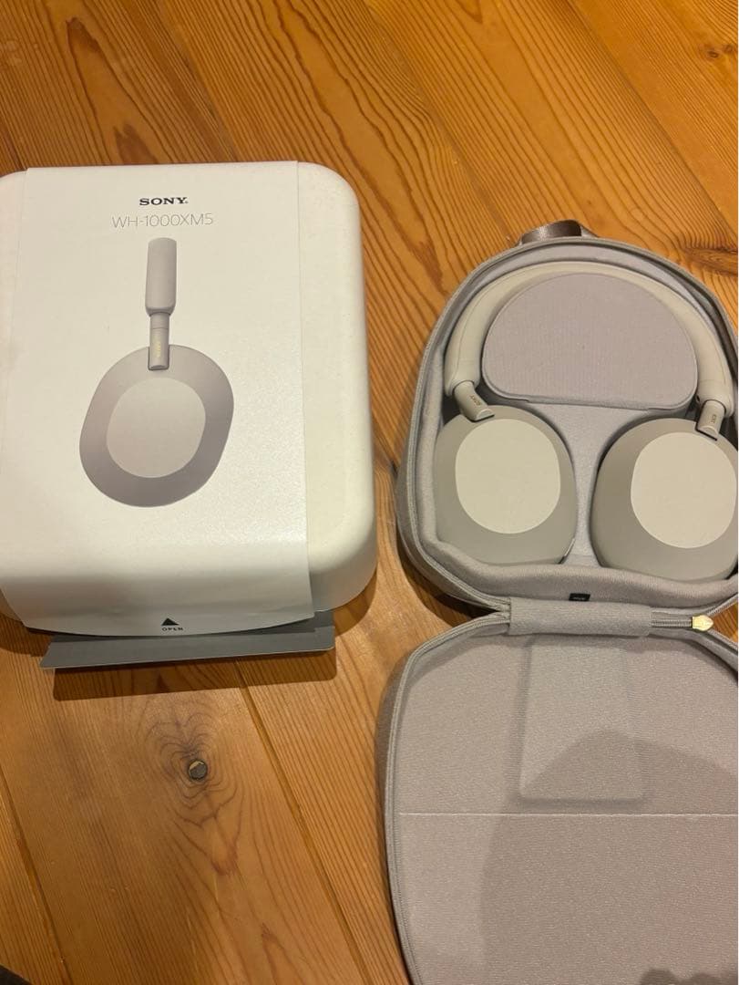 SONY WH-1000XM5 ホワイト Amazon.co.jp: ソニー(SONY) ワイヤレスノイズキャンセリングステレオ