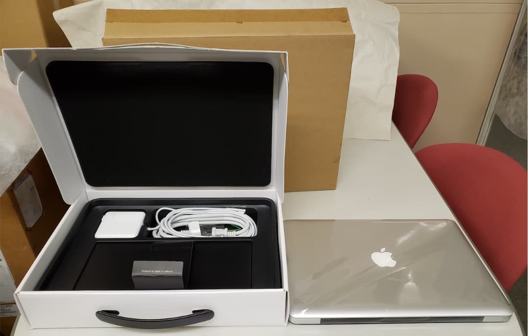 MacBook Pro MD313J/A 13.3inch②