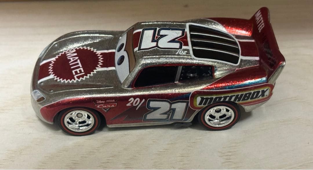 希少 EMPLOYEE MCQUEEN マックィーン　カーズ　マテル