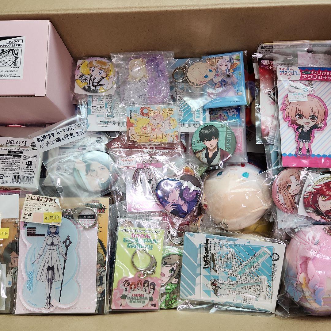 ノンジャンル　アニメグッズ　まとめ売り　200個程度