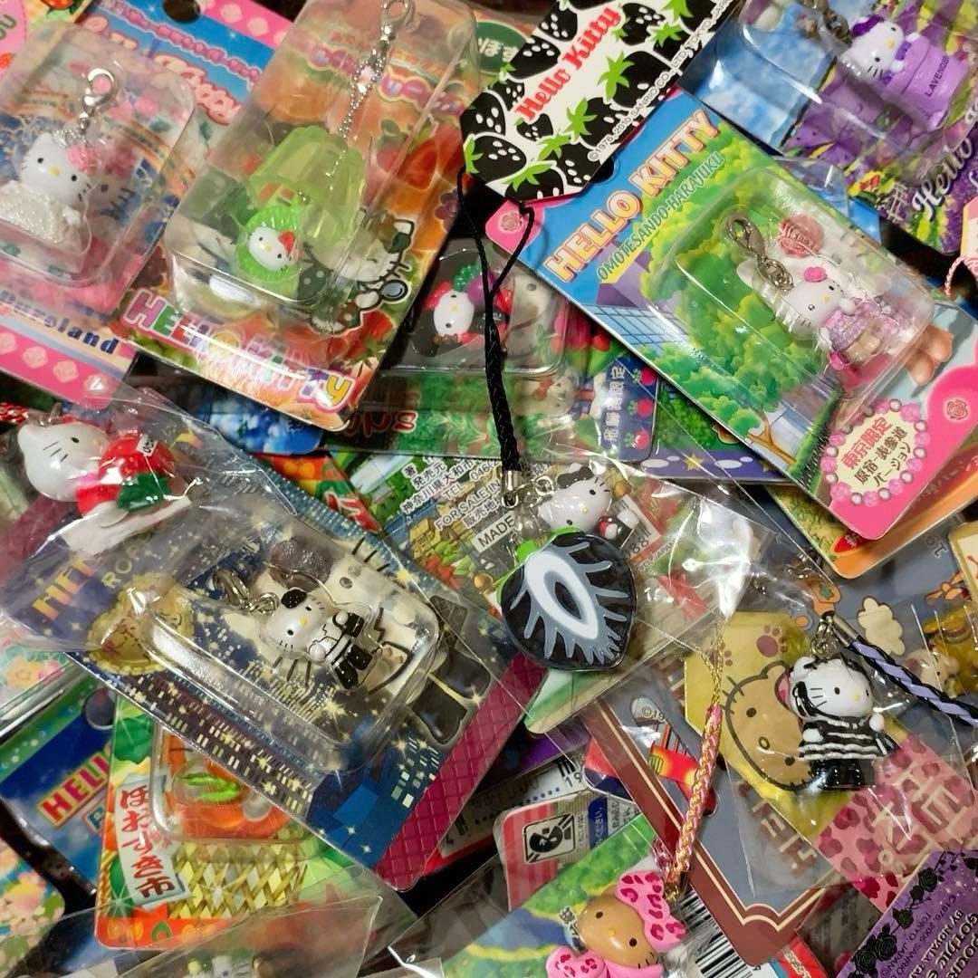 レア含む　359個　ご当地キティ　ロリータ/イチゴ根付/コラボ/非売品　おまとめ