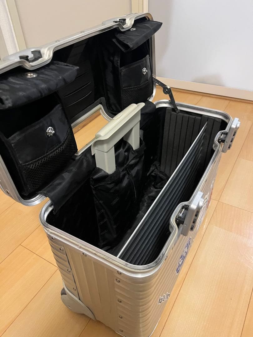 マ*ズ様 RIMOWA リモア ORIGINAL PILOT キャリーケース ド - メルカリ