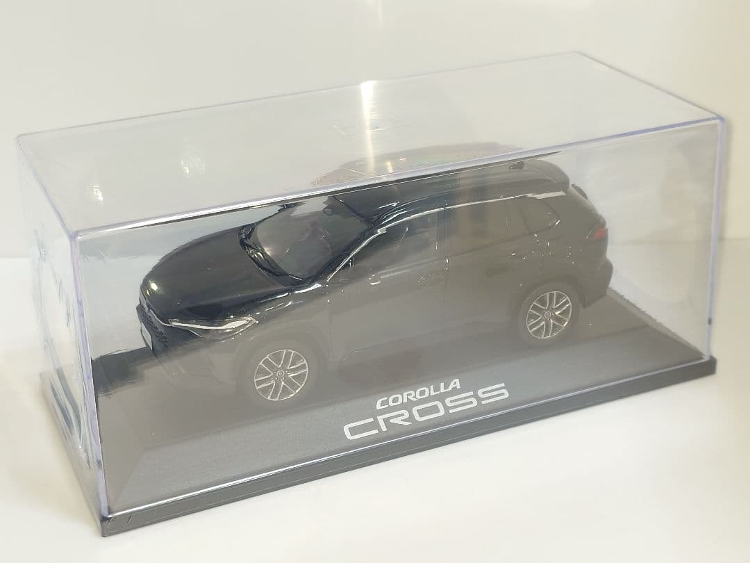 トヨタ カローラクロス 後期 209 ブラックマイカ カラーサンプル ミニカー