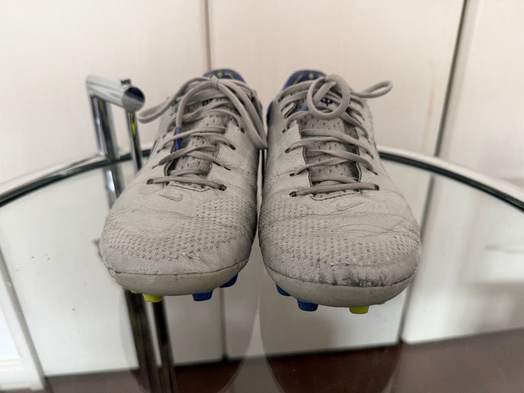 Nike ティエンポレジェンド9 エリートAG 26.5 シルバー 中古 - メルカリ