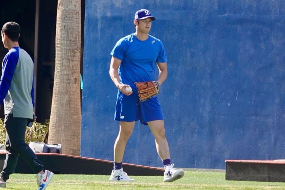 ニューバランス FUELCELL OHTANI1 Trainer ブルー大谷翔平 - メルカリ