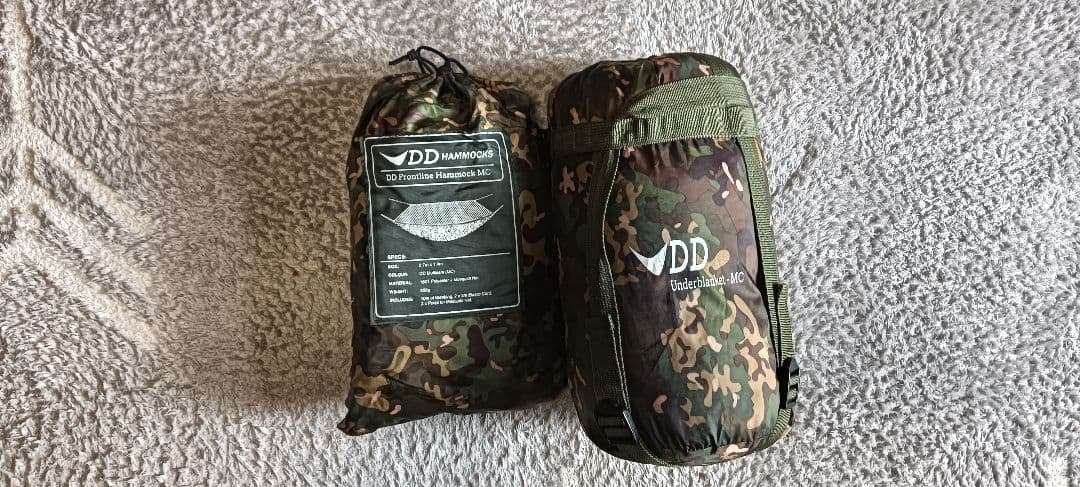 すーちゃん　DD Hammocks 迷彩ハンモックアンダーブランケット Amazon | DDハンモック DD Underblanket アンダーブランケット (MC