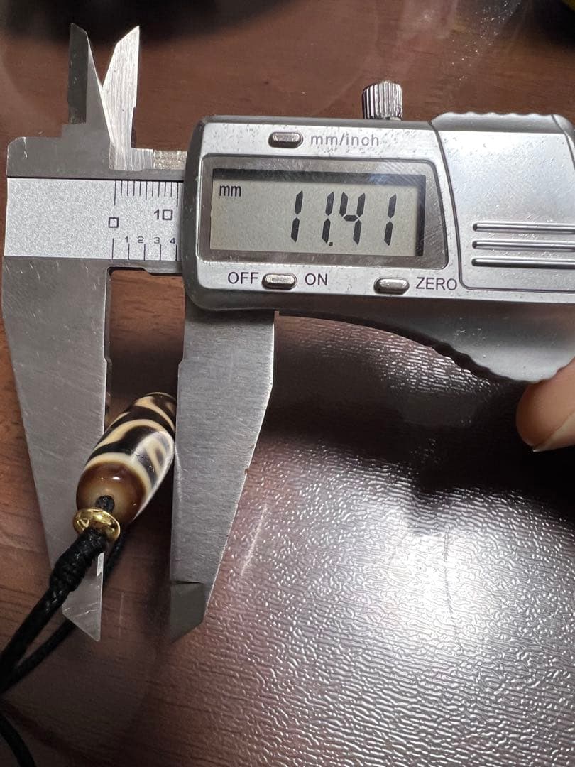 天然瑪瑙 三眼天珠 ネックレス 老天珠風 チベット天珠 長桶型 開運